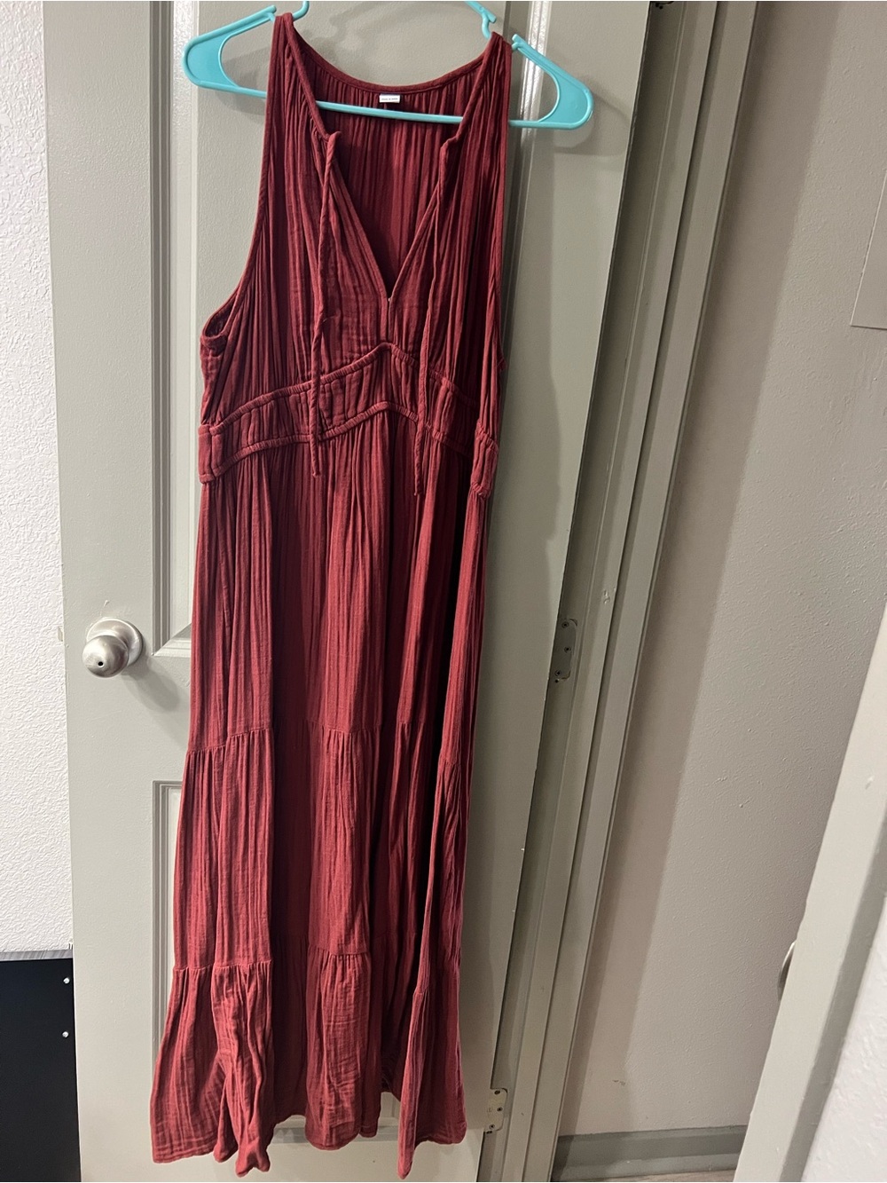 Old Navy Rust-Toned Sleeveless V-Neck Maxi Dress